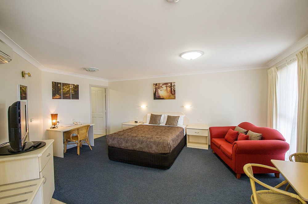 Tuckerbox Motor Inn Gundagai Bagian luar foto