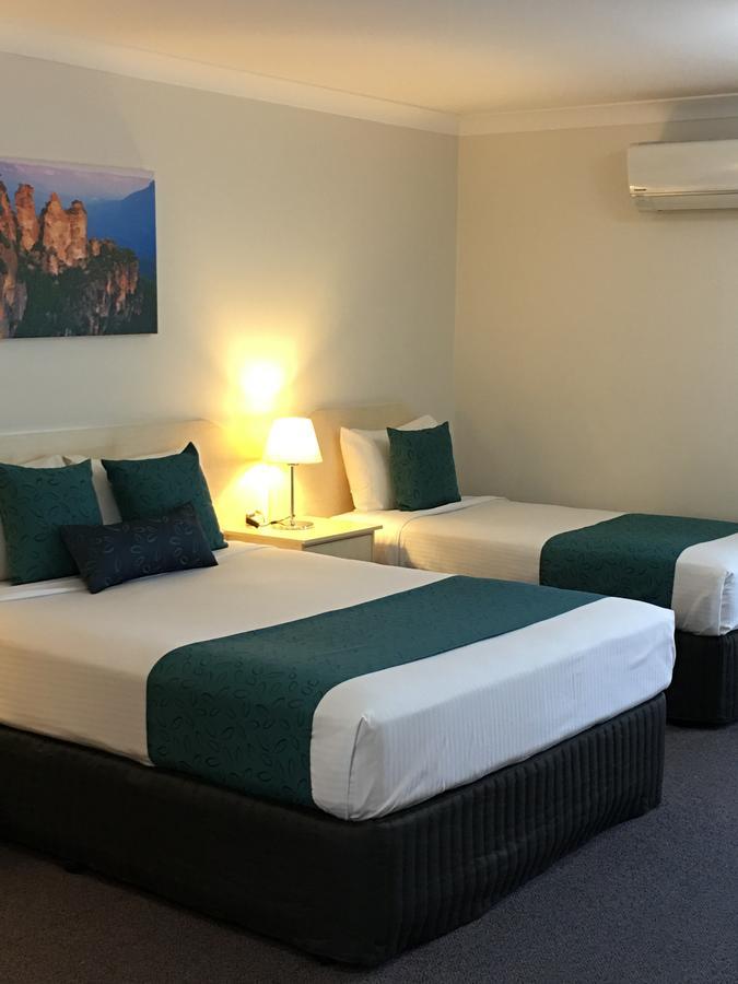 Tuckerbox Motor Inn Gundagai Bagian luar foto